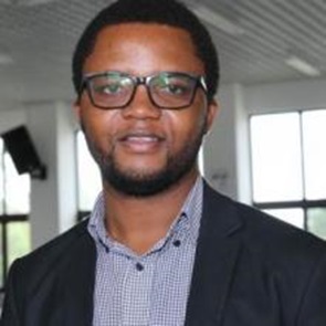 Photo of Abel M'kulama