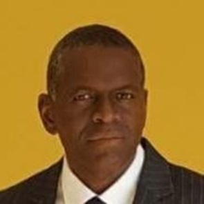 Photo of Dr. Elliot Kafumukache