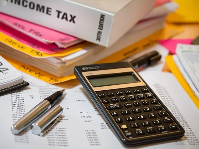 Graduate School of Business A photo of income tax calculations