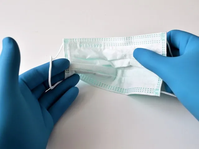 A photo of a face mask
